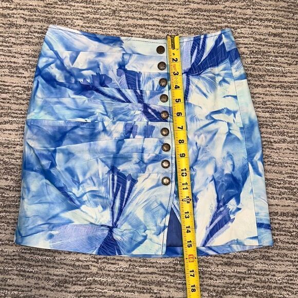 NWT Retrofete Willa Blue Tie Dye Leather Skirt Small - Picture 8 of 13